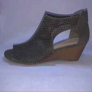 Morgan Taylor MABEL Mesh Wedge Heel Peep-Toe Sz8
